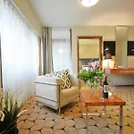 209 W Royal Tulip Przy Plazy Dobruk Διαμέρισμα