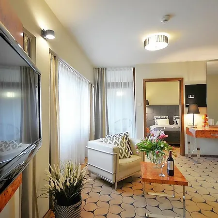 Apartment 209 W Royal Tulip Przy Plazy Dobruk